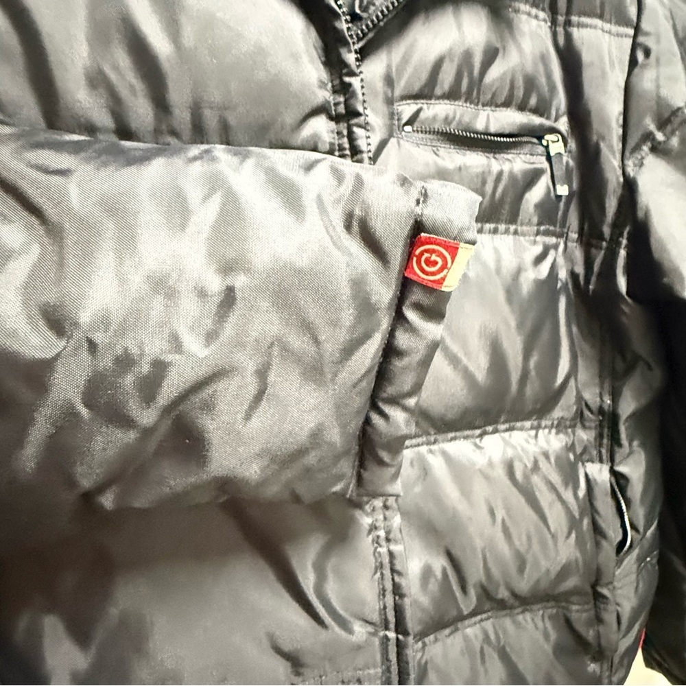 GUESS Men's Charcoal Puffer Jacket - Picture 4 of 8